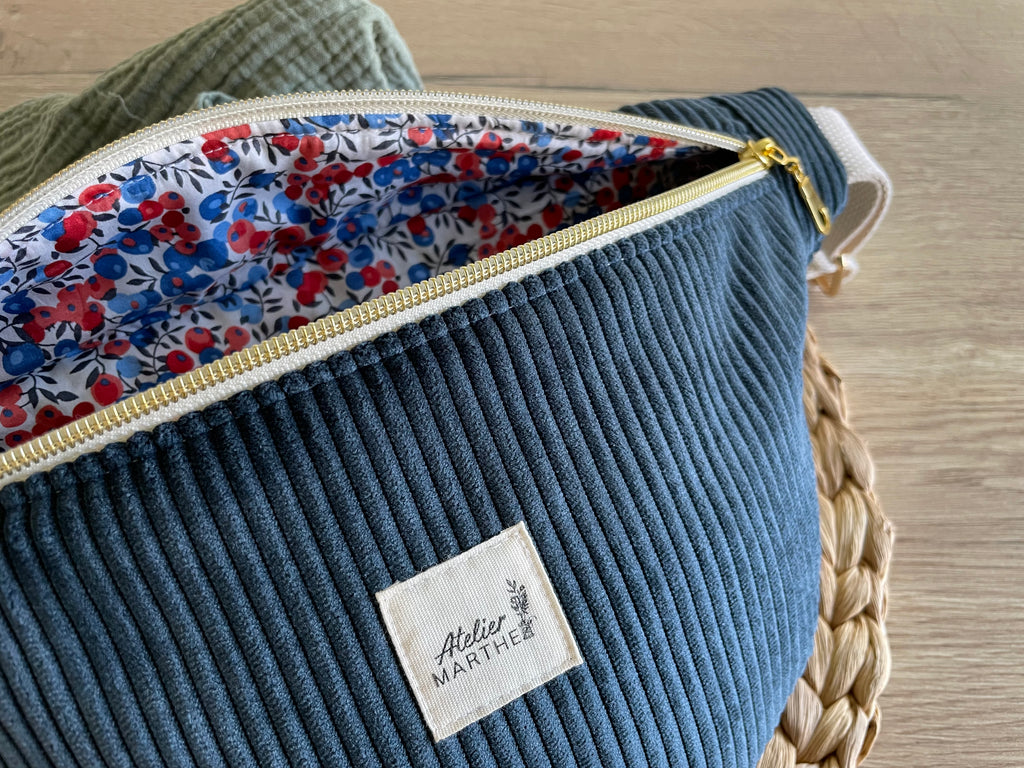 Banane velours bleu marine