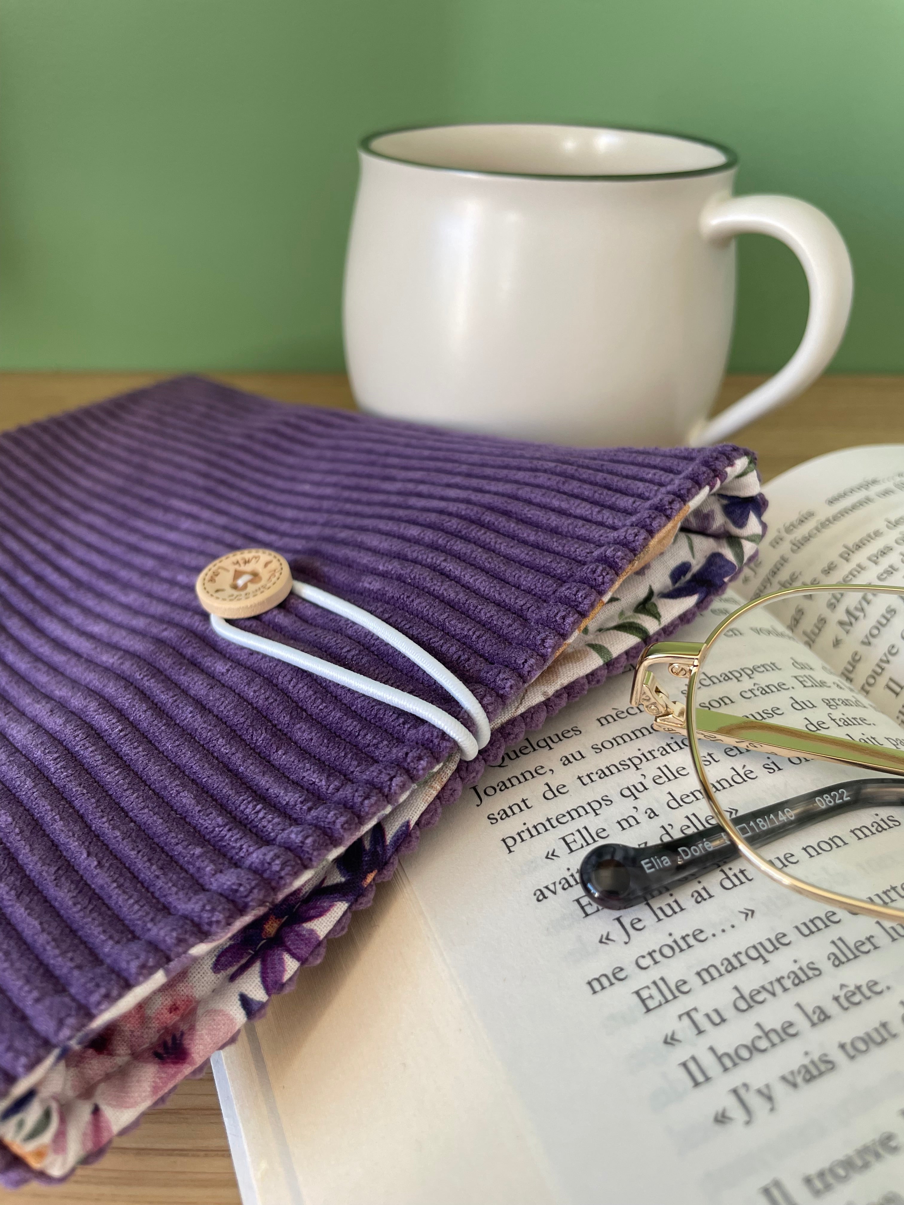 Pochette à livre de poche velours lavande